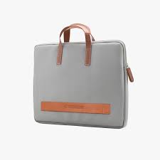 gilmore oak laptop bag image 1